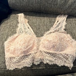 Aerie Eyelash Lace Padded Plunge Bralette